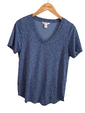Athleta Blue Animal Print Breezy Scoop V Neck T-Shirt Size Small